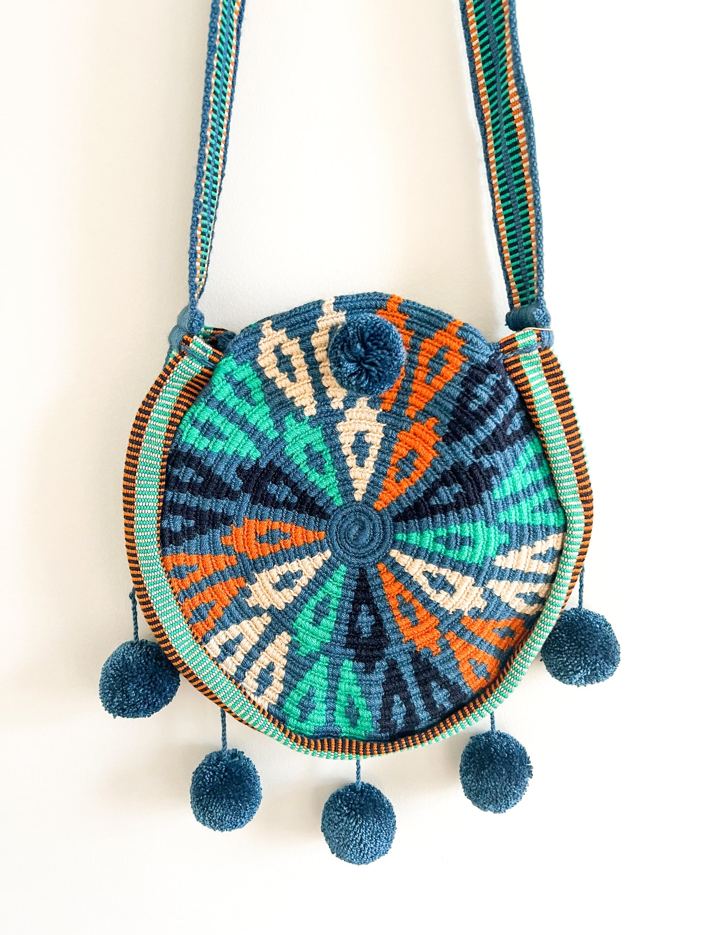 Sindri ✻ New Round Wayuu Mochila