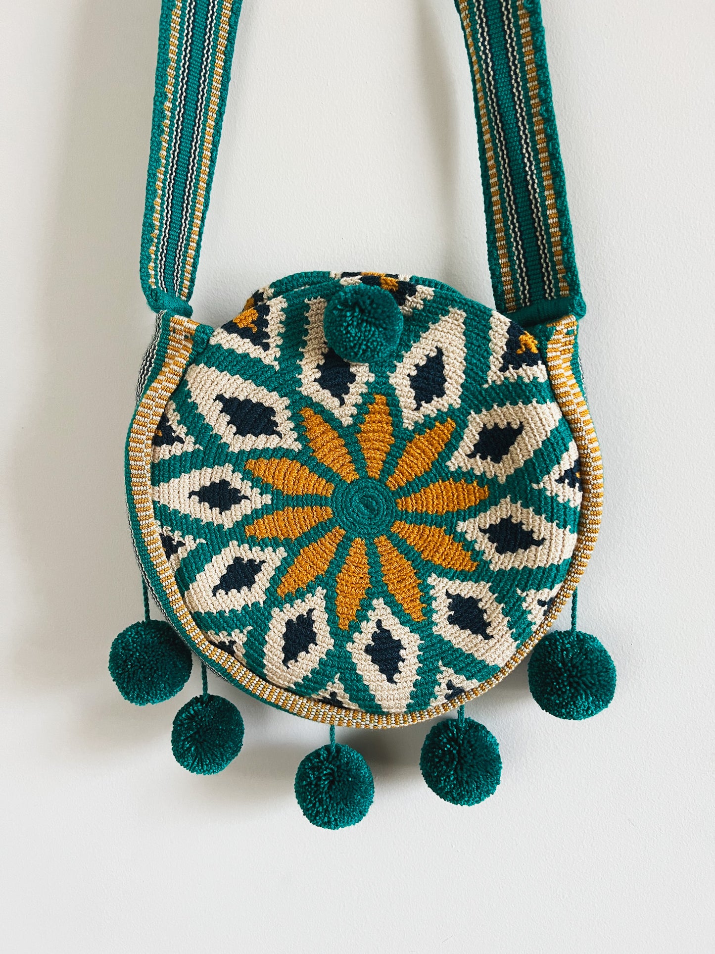 Sindri ✻ New Round Wayuu Mochila