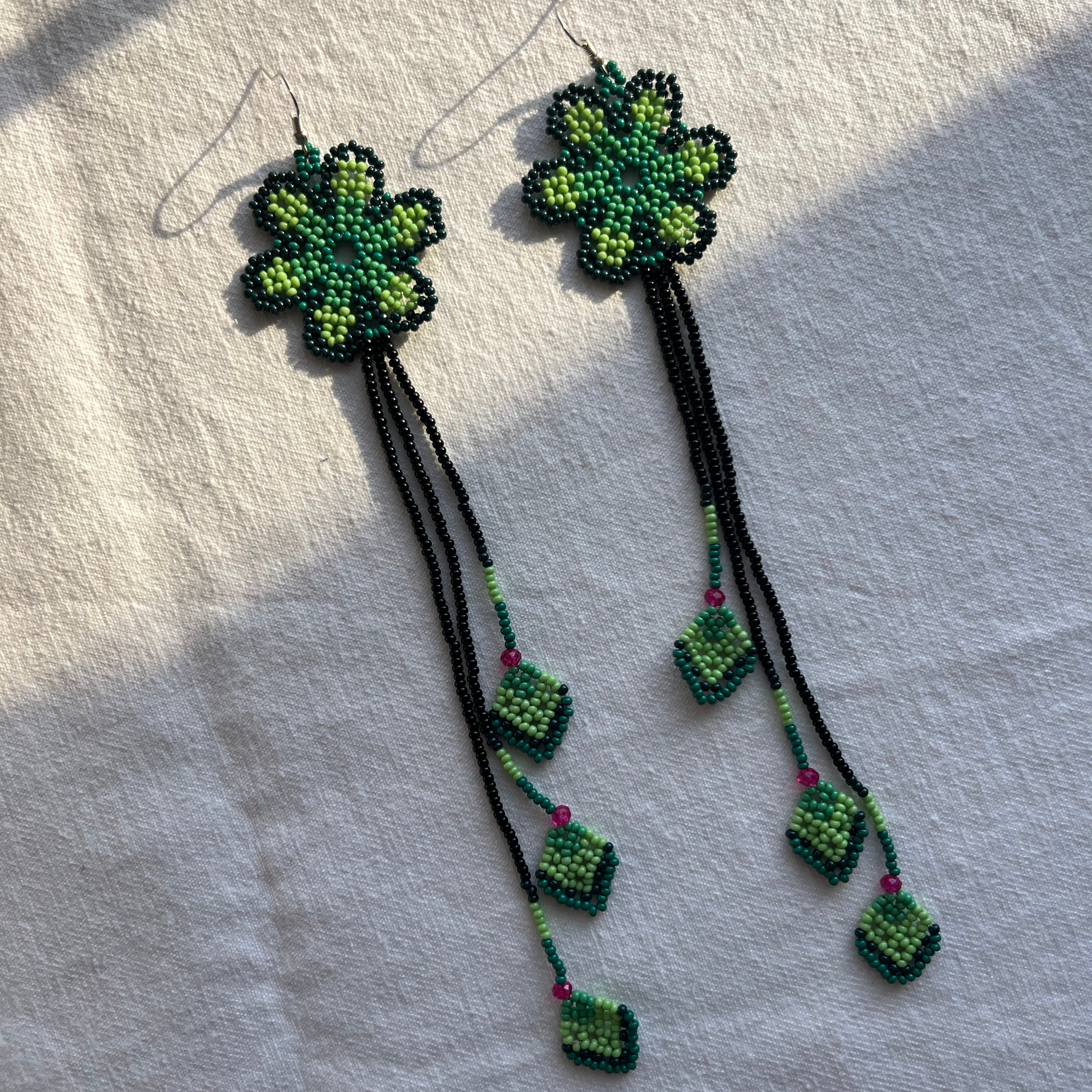 Largitas ✻ Embera Beaded Earrings