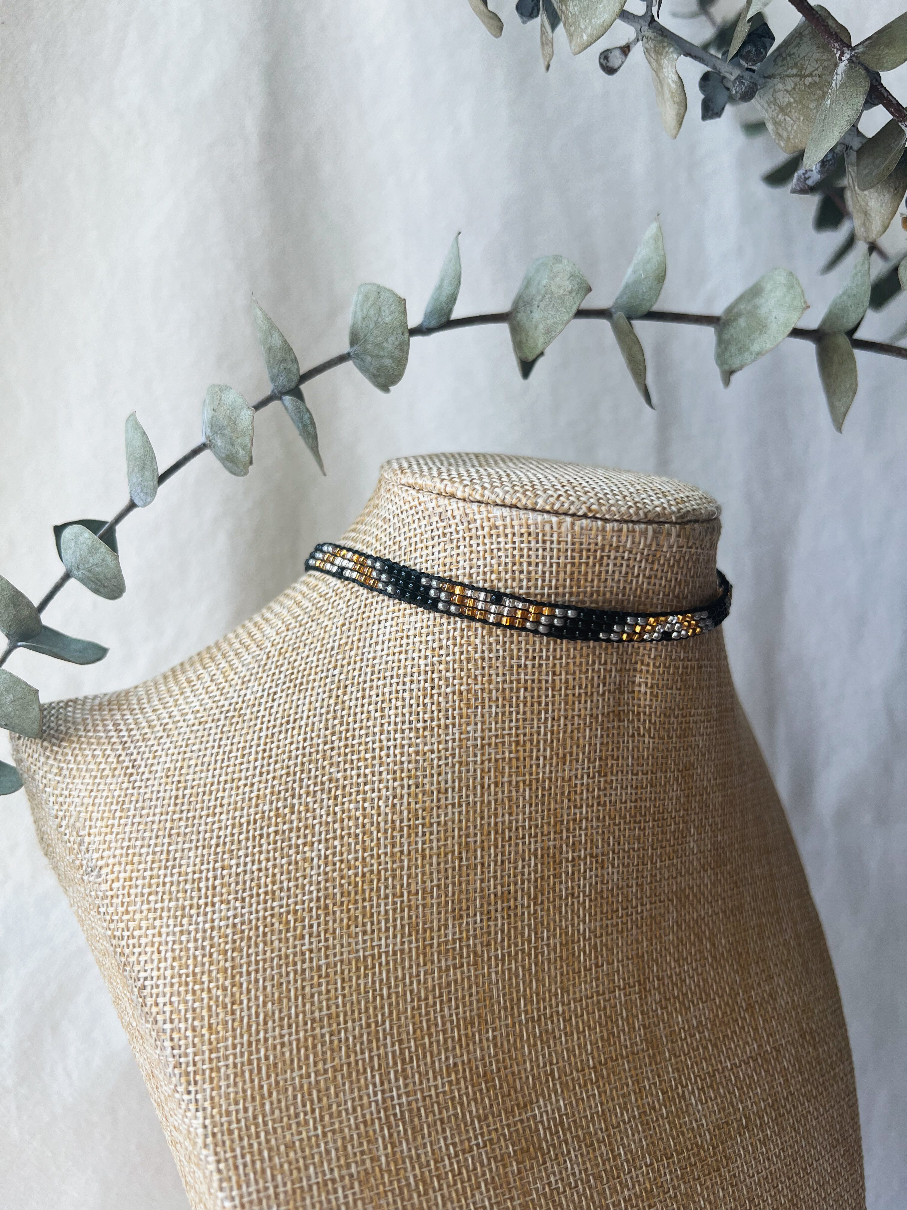Arco ✻ Inga Choker Style Necklace
