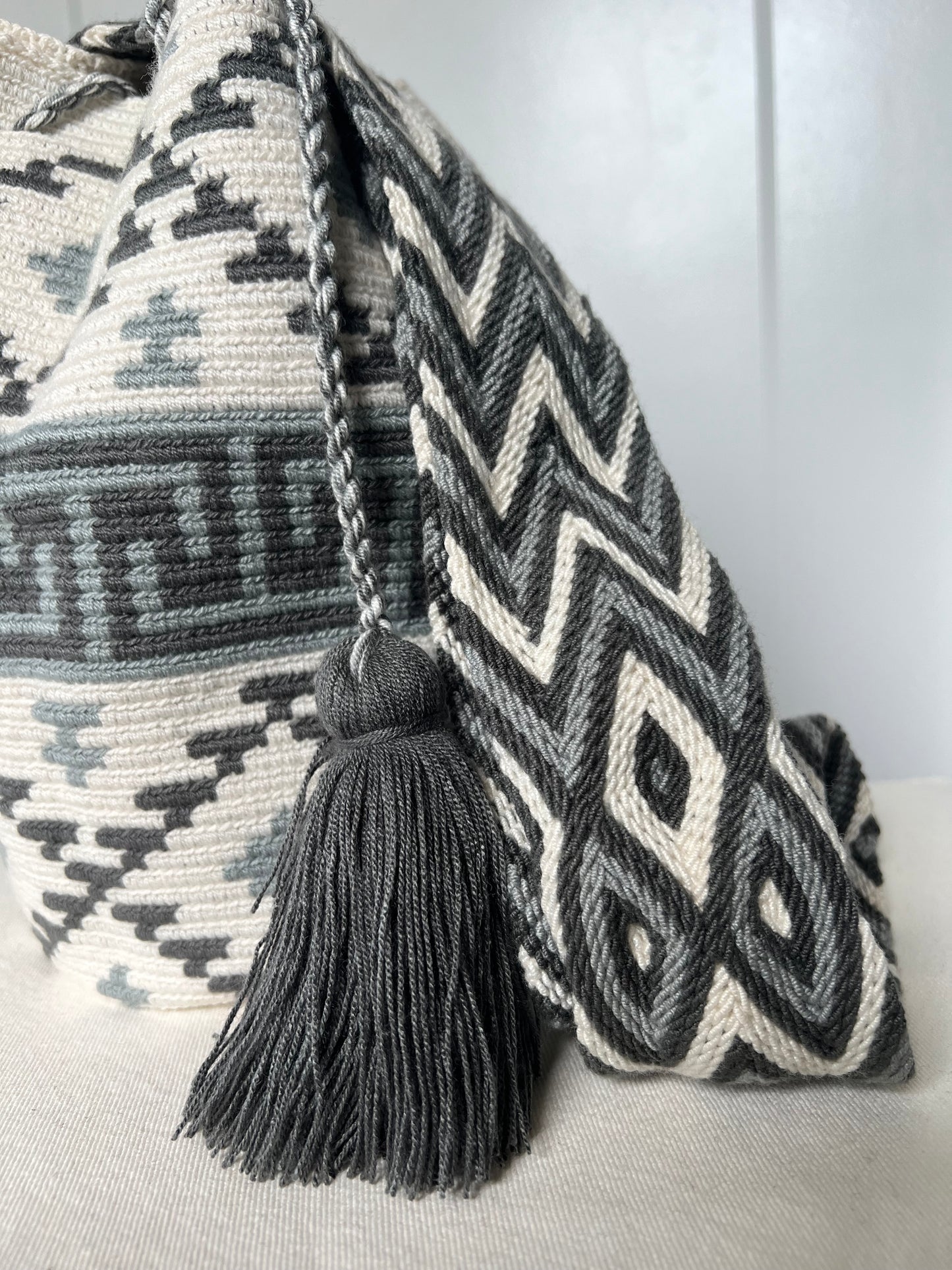 Maze ✻ Large Wayuu Mochila