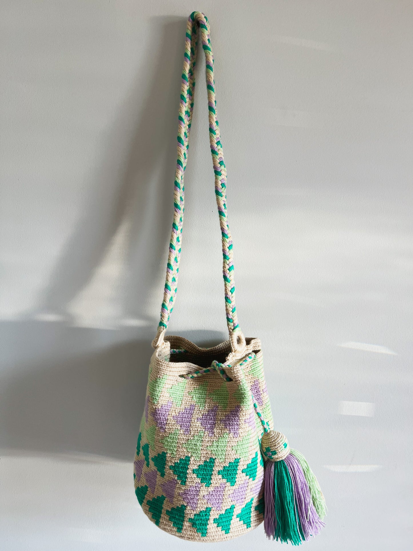 Vera✻ Medium Wayuu Mochila
