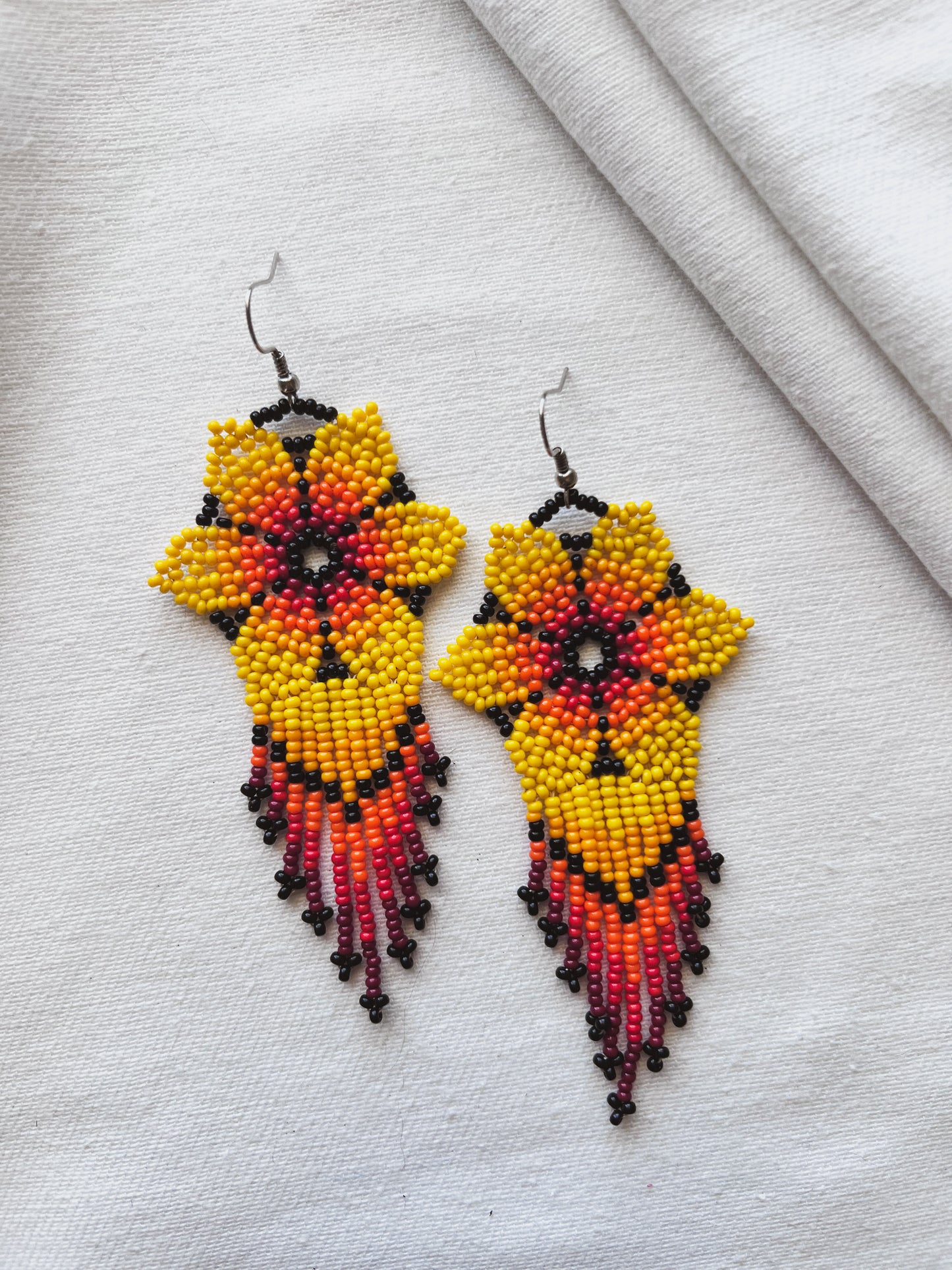 Flore ✻ Embera Beaded Earrings