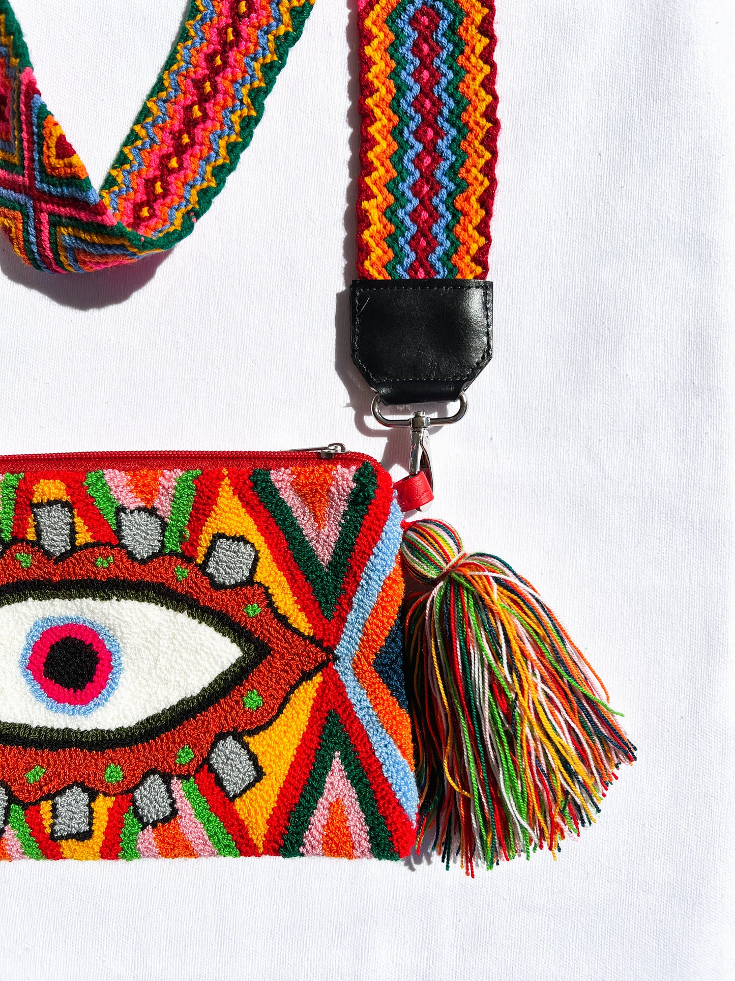 Ojos ✻ Large Wayuu Clutch with Strap