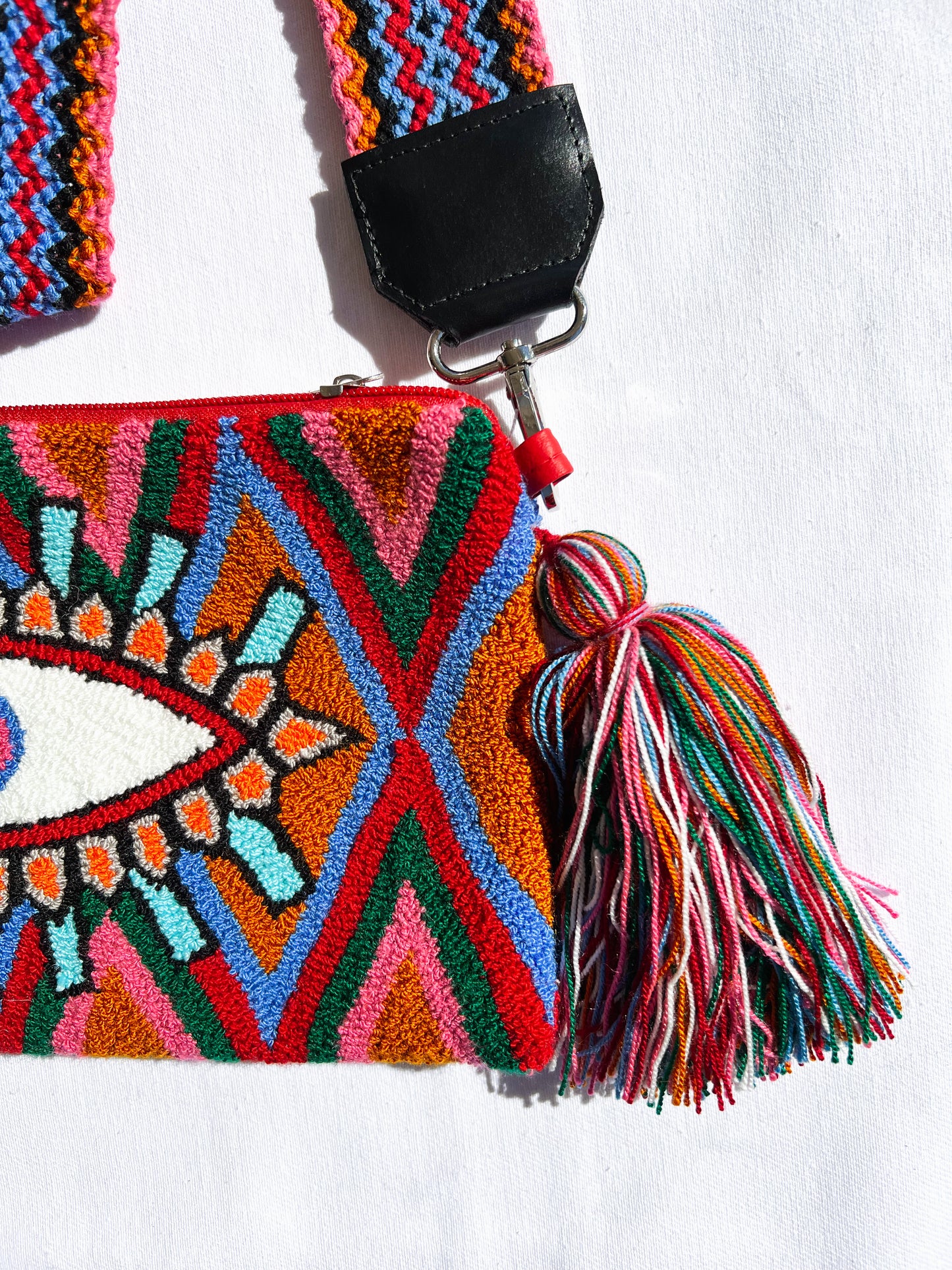 Ojos ✻ Large Wayuu Clutch with Strap